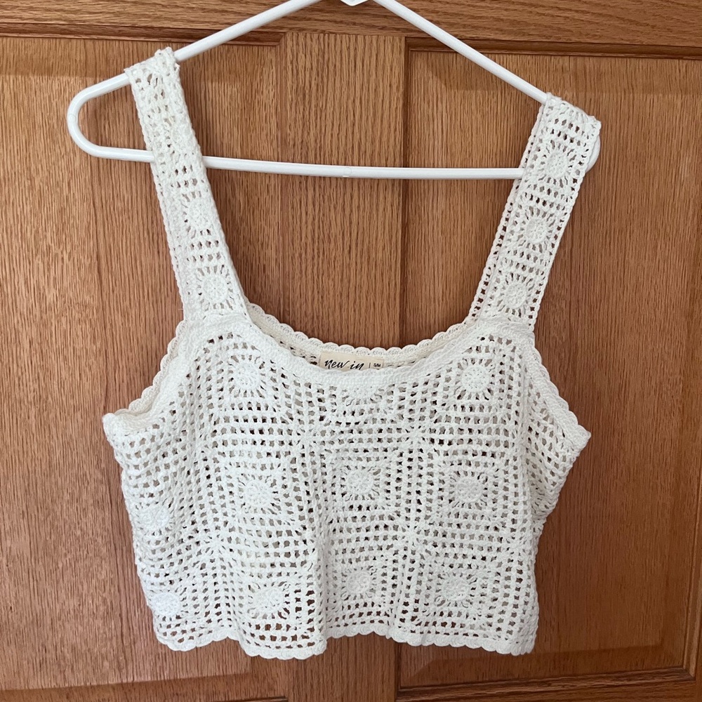 New in white cotton crochet lace halter crop top
